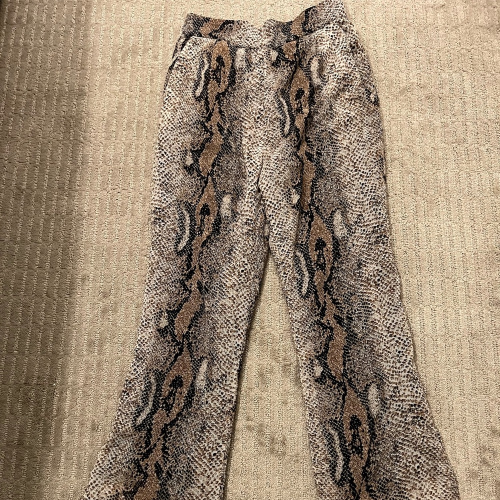 Skylar+Madison Casual Flair Pants